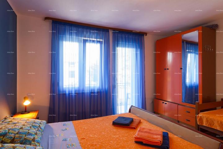 Kuća Na prodaju: Apartmanska kuća s bazenom i pogledom na more – Banjole!