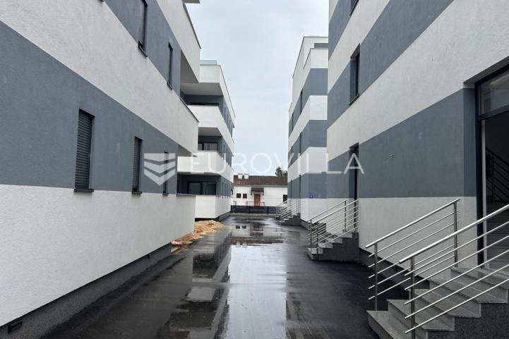 Biograd na moru, Pakoštane, Apartman S5, D, s krovnom terasom i pogledom na more