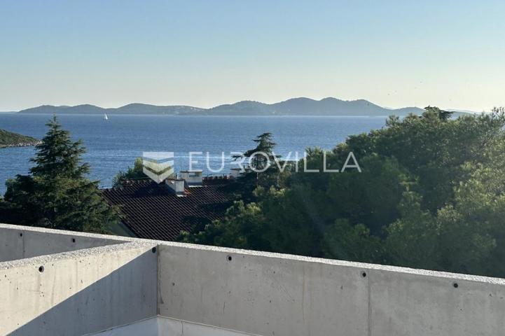 Biograd na moru, Pakoštane, Apartman S5, D, s krovnom terasom i pogledom na more