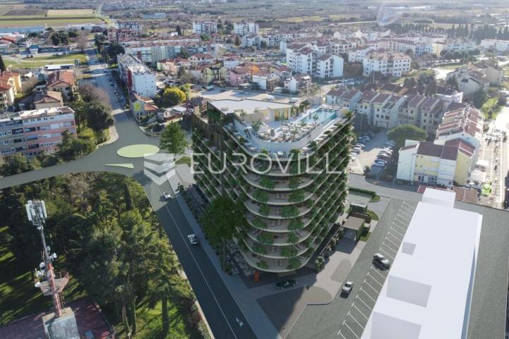 Istra, Umag — Green Tower Residence, moderan jednosoban stan s terasom na 5. katu