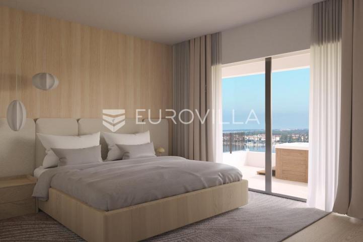 Istra, Umag, Green Tower Residence, dvosoban apartman s terasom na 6. katu