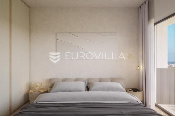 Istra, Umag, Green Tower Residence, trosoban apartman s terasom na 3. katu