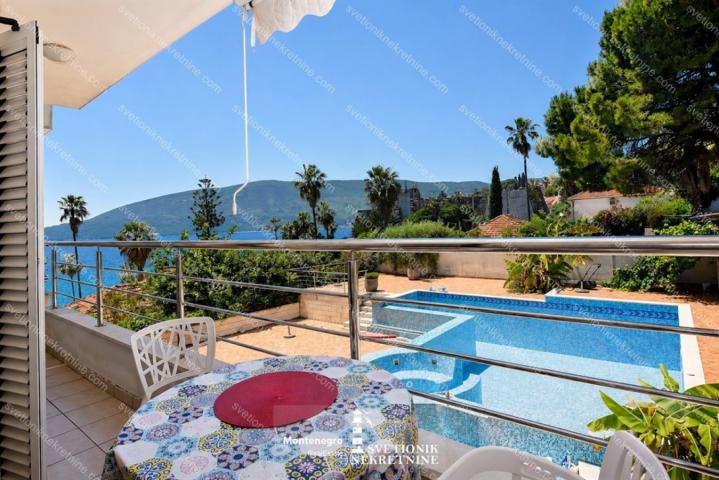 Savina – One-bedroom apartment 46m² with sea view and pool