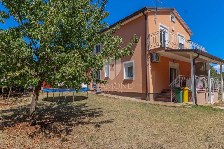 Umag, okolica, samostojeća kuća na mirnoj lokaciji !