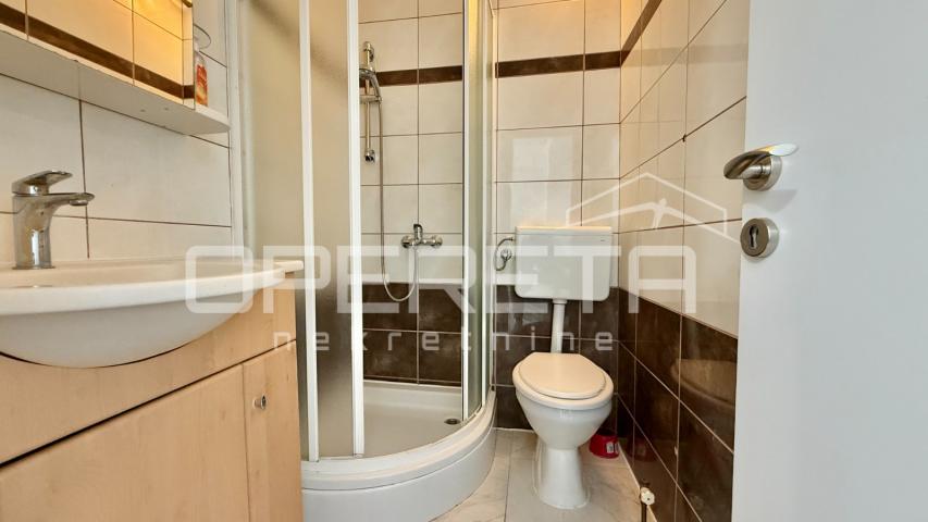 Novalja – trosobni apartman 85 m², 500 m od mora