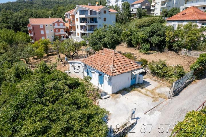 Prestižna investiciona lokacija - Urbanizovano zemljište na Toploj Herceg Novi
