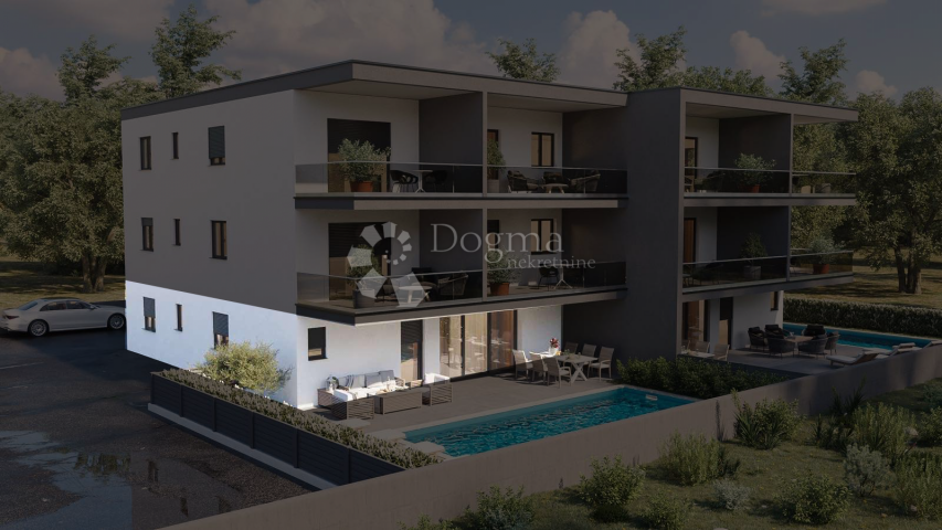 NOVIGRAD – MODERAN STAN S PRIVATNIM BAZENOM I TERASOM