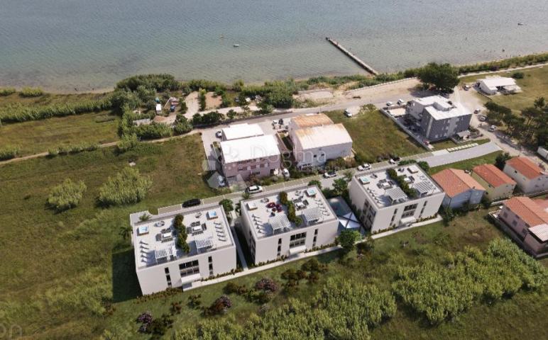 Investicijska prilika-građevinska dozvola 50m od pješčane plaže