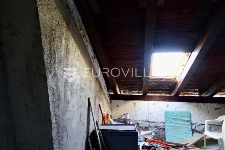 Krk, Baška, šarmantna 