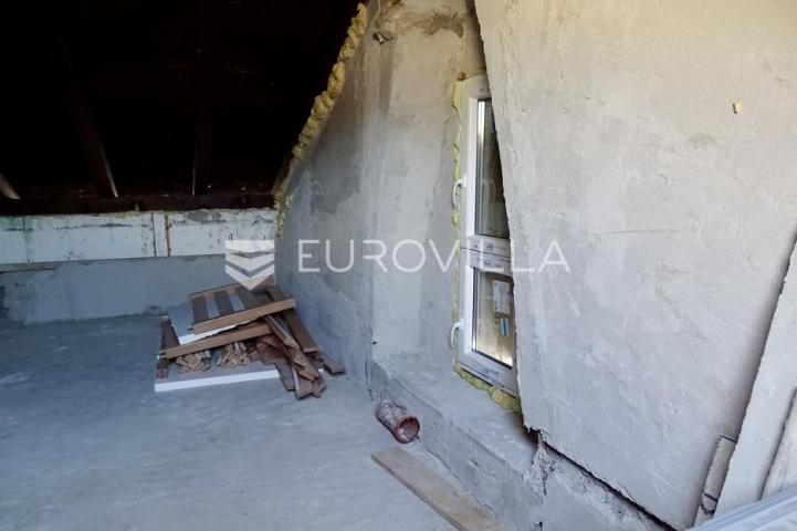 Krk, Baška, šarmantna 