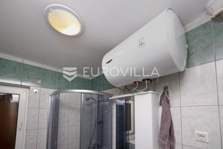 Senj, dvosobni stan od 57 m² u strogom centru