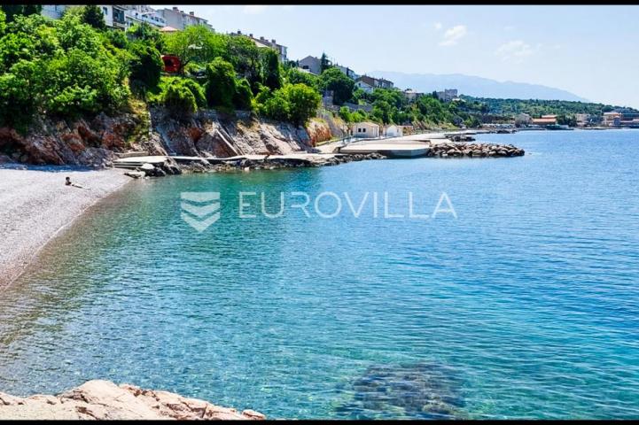 Senj, dvosobni stan od 57 m² u strogom centru