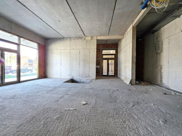 Poslovni prostor, 350m2, Central point, Podgorica