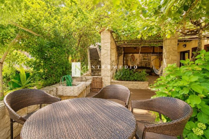 PRODAJA – Trosoban stan na Savini, Herceg Novi