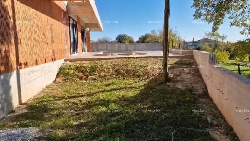 Kuća Kanfanar, moderna kuća u Roh-bau fazi
