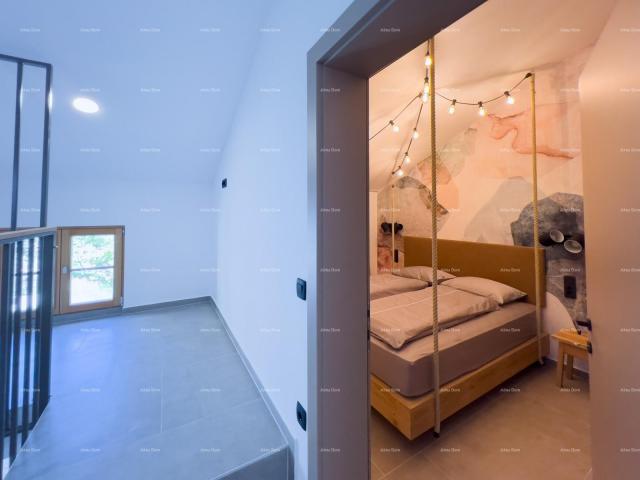 Poslovni prostor Potpuno nov bed and breakfast u centru Pule!