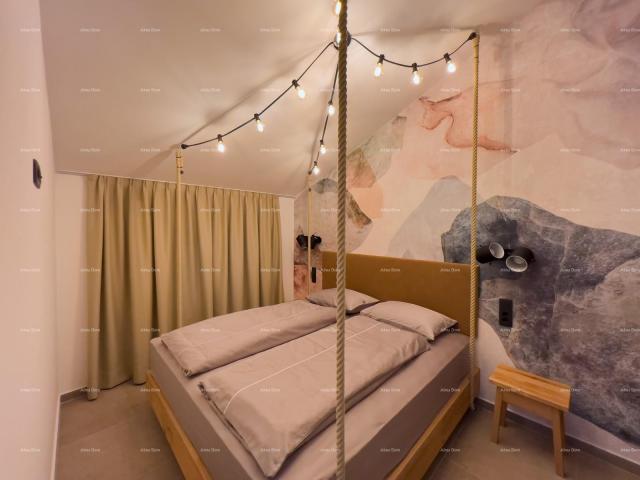 Poslovni prostor Potpuno nov bed and breakfast u centru Pule!