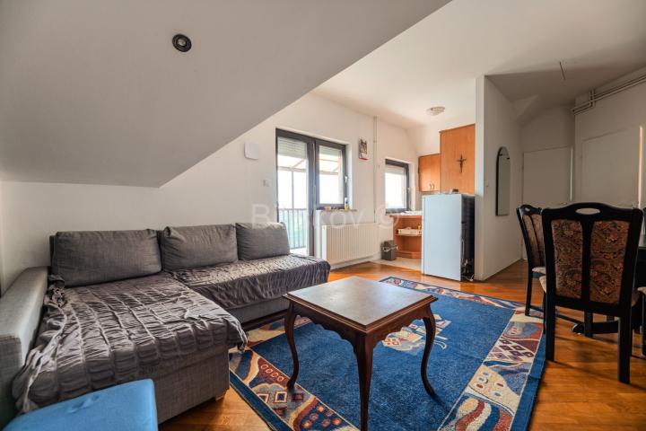 Prodaja, Gajnice, dvosoban stan površine 46 m² na 3. katu, bez lifta 