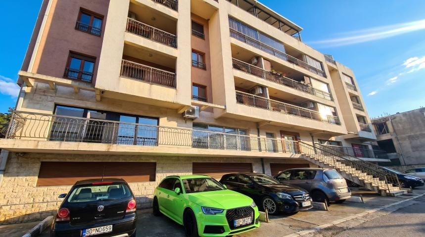 Prodaja dvosobnog stana 89m² – Momišići, Podgorica