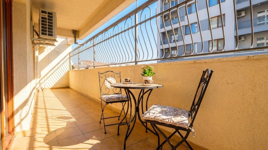 Prodaja dvosobnog stana 89m² – Momišići, Podgorica