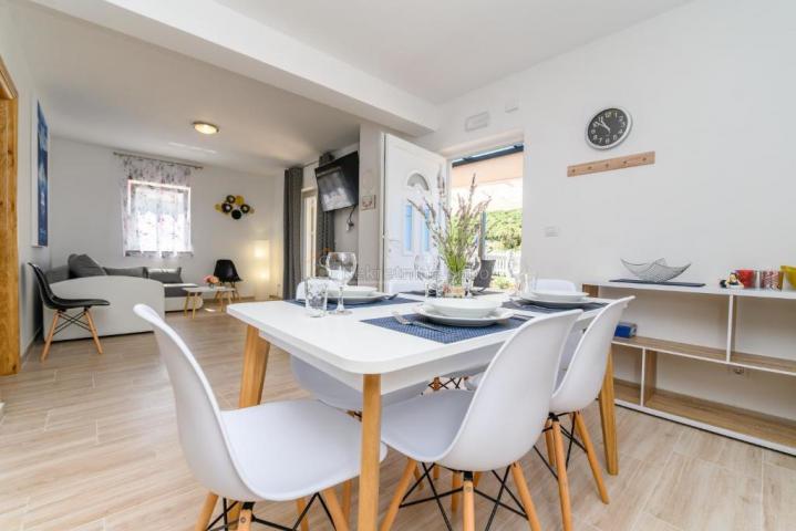 Miholašćica, Otok Cres - Kuća, 200 m2