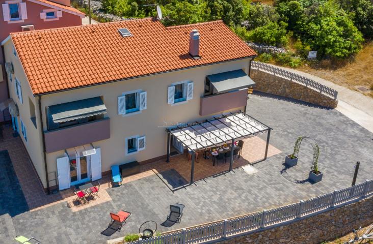 Miholašćica, Otok Cres - Kuća, 200 m2
