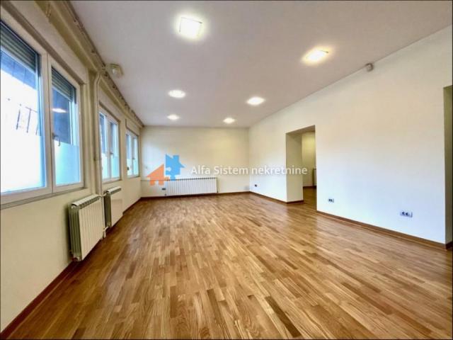 Fotografija stana 1 od 22