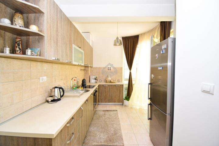 Dvosoban stan 75m2 + parking, Ljubović - Podgorica
