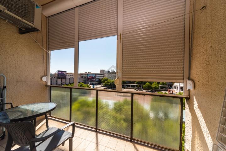 Dvosoban namješten stan 65m2, Centar - Podgorica