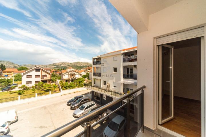 Jednosoban stan 43m2 + garaža, Zagorič - Podgorica