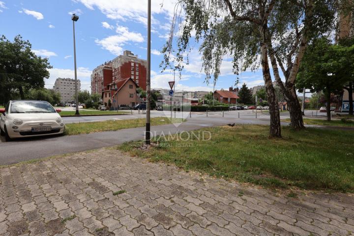 Ferenčica-poslovni prostor za najam na atraktivnoj lokaciji