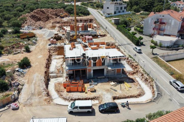 Brač, Supetar, dvosoban penthouse s predivnim pogledom