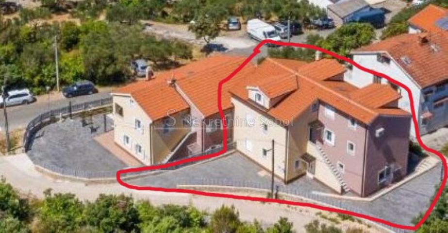 Miholašćica, Otok Cres - Kuća, 300 m2