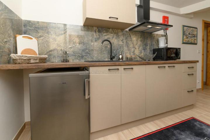 Miholašćica, Otok Cres - Kuća, 300 m2