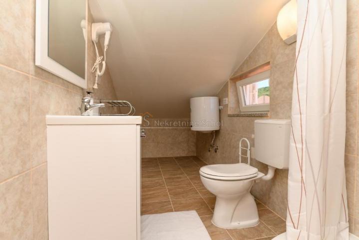 Miholašćica, Otok Cres - Kuća, 300 m2