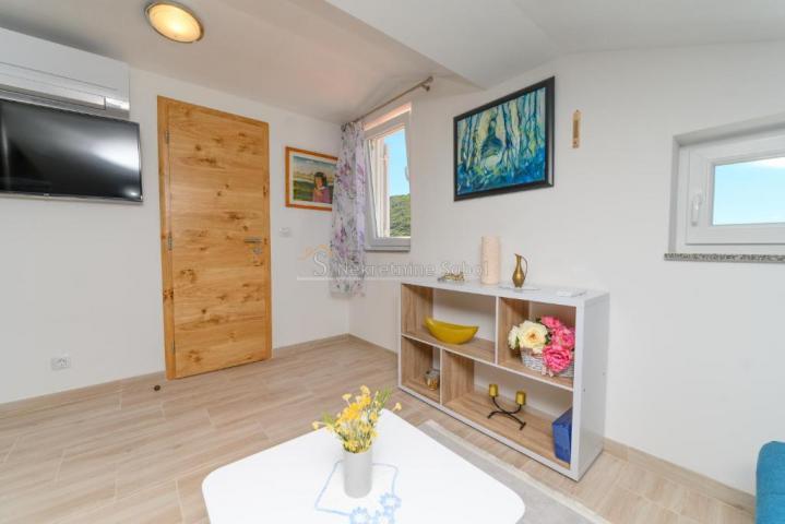 Miholašćica, Otok Cres - Kuća, 300 m2