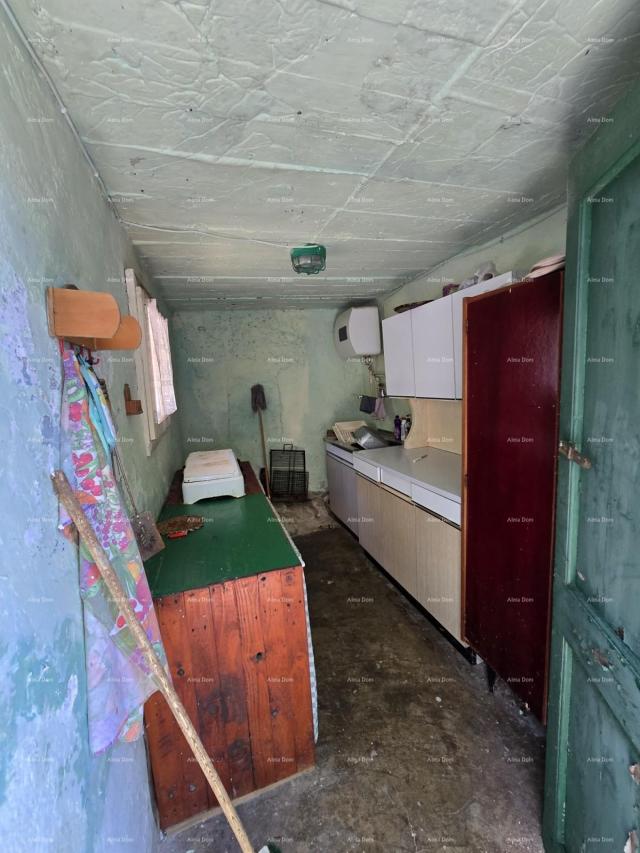 Kuća Rakalj, kamena kuća s 1.920 m² građevinskog zemljišta