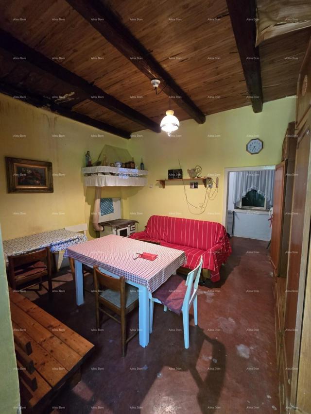 Kuća Rakalj, kamena kuća s 1.920 m² građevinskog zemljišta