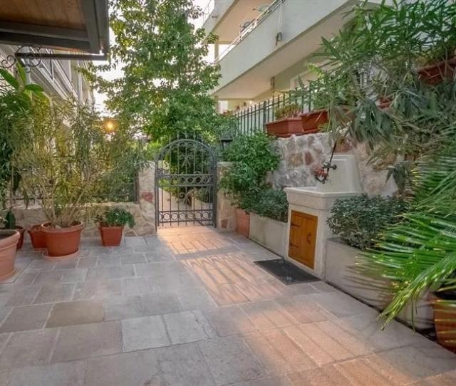Apartment with two bedrooms in Herceg Novi near the sea