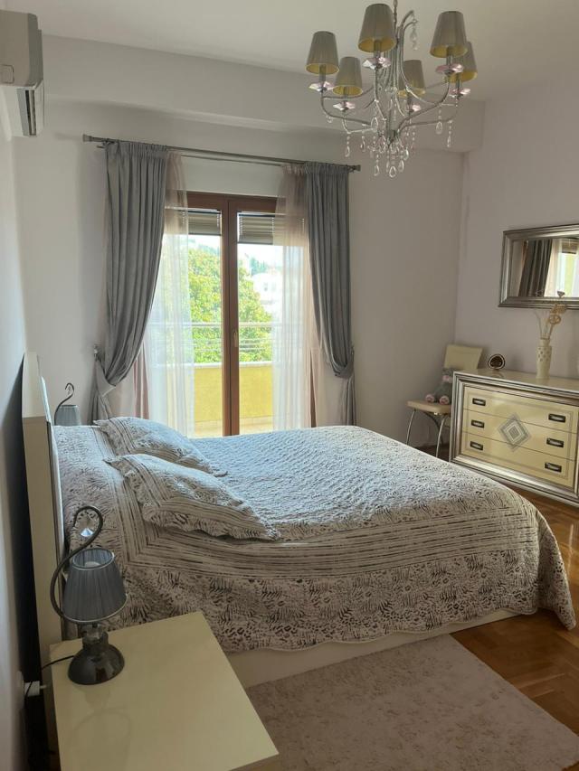 Apartment in Herceg Novi for sale with a panoramic sea views