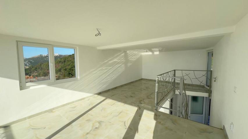 Apartments with panoramic sea views in Dobra Voda