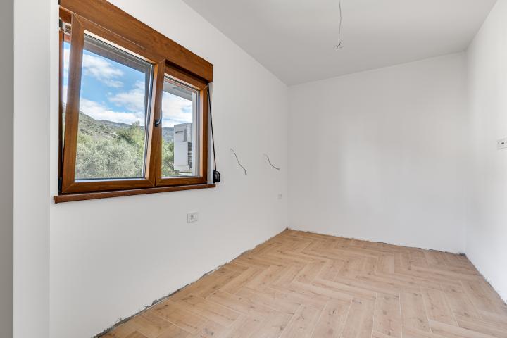 Apartments in a new complex in Tivat
