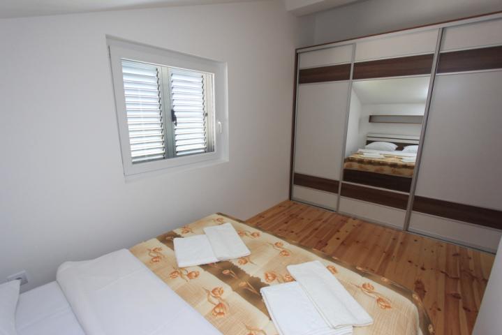 Villa with pool in Budva