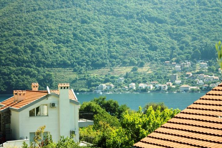 Land in Kamenari with sea view