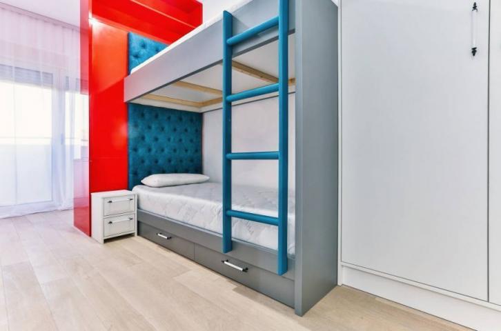 Three-bedroom apartment in Becici, 86m²