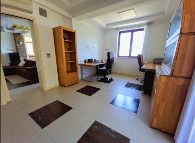 Villa in Rustovo with 5 Bedrooms, 392 m²