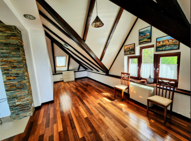 Villa in Rustovo with 5 Bedrooms, 392 m²