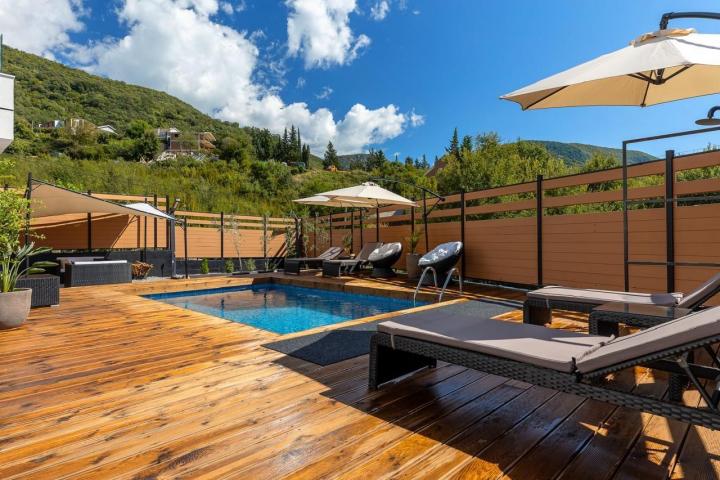 Luxury 52 sq. m. apartment with a swimming pool