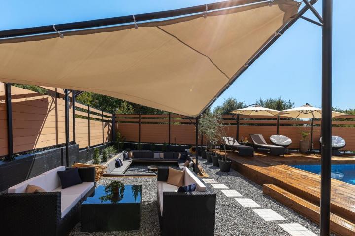 Luxury 52 sq. m. apartment with a swimming pool