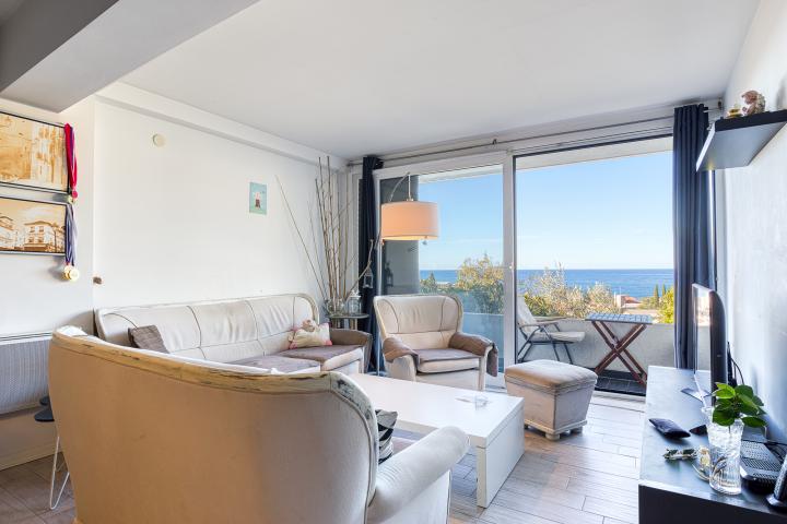 Duplex Apartment with Mediterranean Sea View in Petrovac, 104 m²